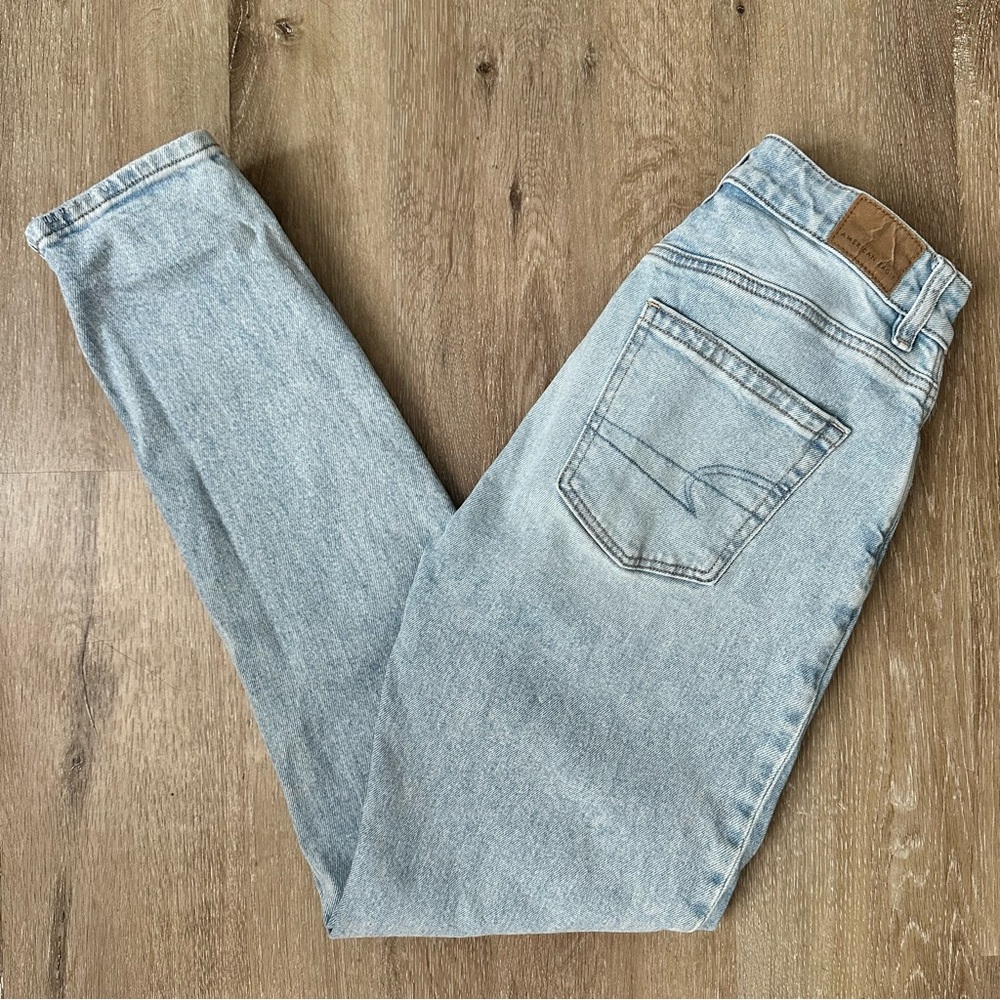 American Eagle Outfitters Light Blue High Rise Mom Jeans